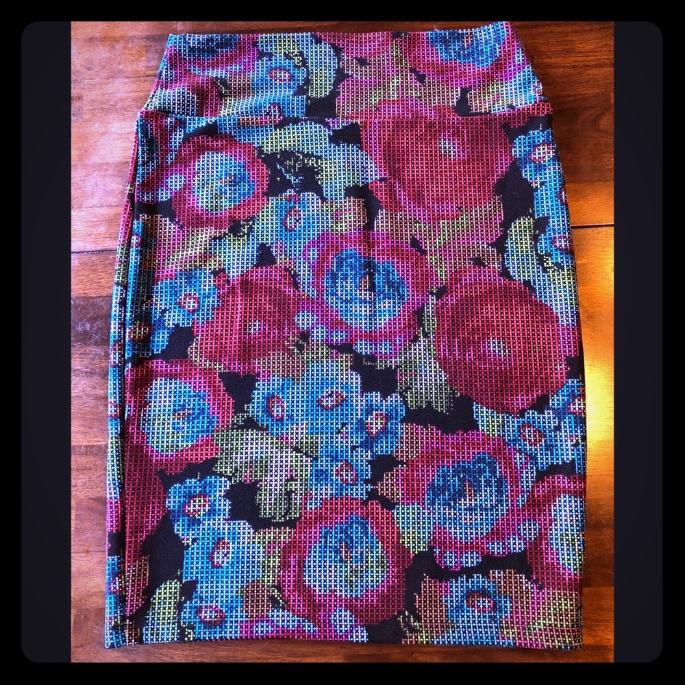 Lularoe “Cassie” Pencil Skirt